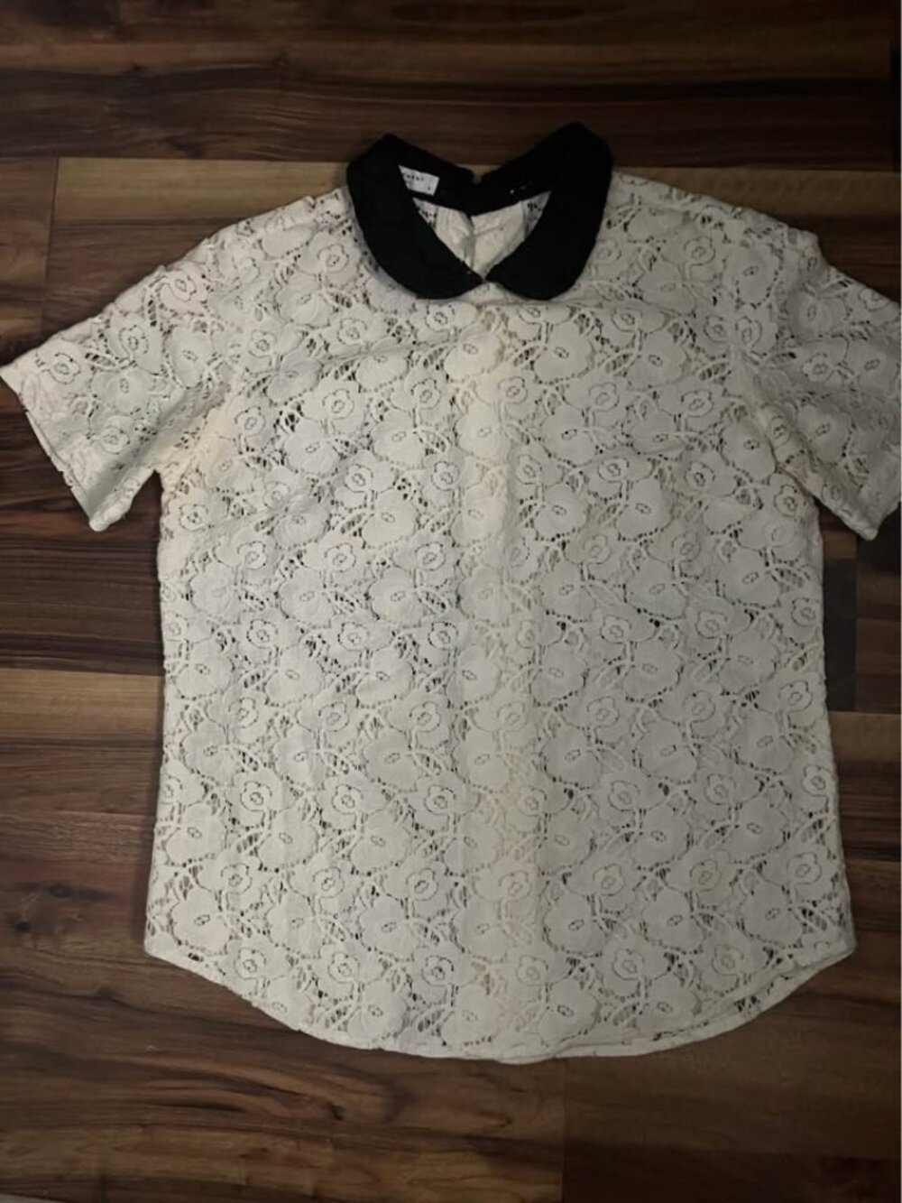 Equipment Femme Lace shirt with Peter pan collar size small